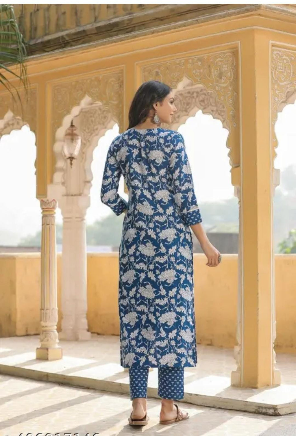 Women Floral Kurta Set Round Neck No Dupatta Ethnic